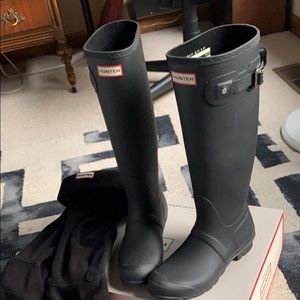 Womens Size 9 Hunter Boots and Boot Inserts